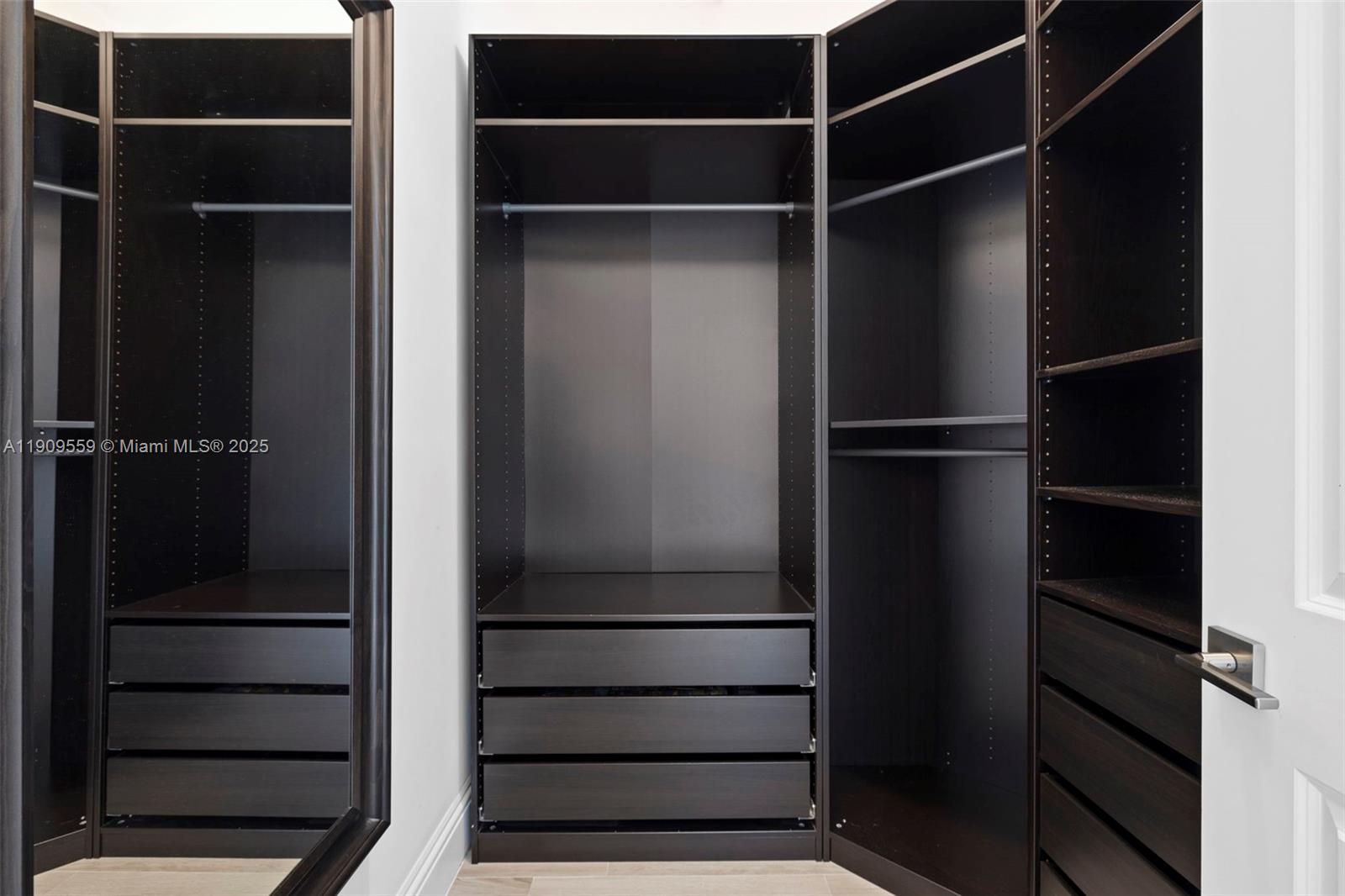 NIKIS PLACE SUBDIVISION - Residential Lease