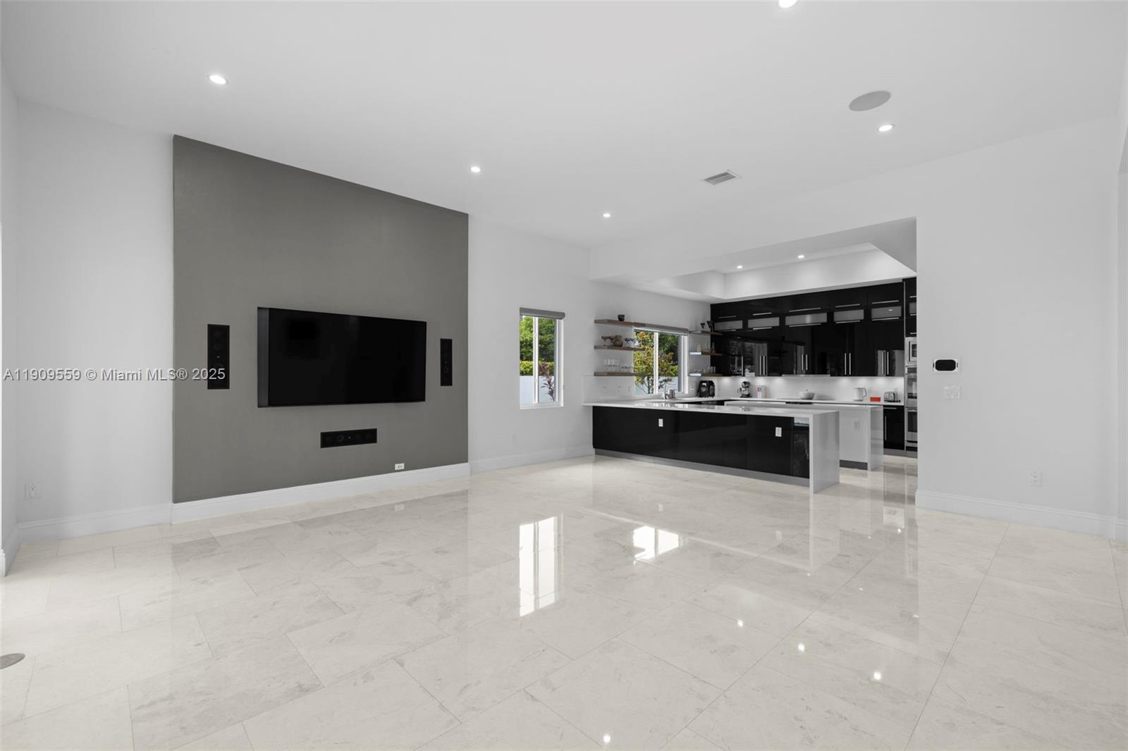 NIKIS PLACE SUBDIVISION - Residential Lease