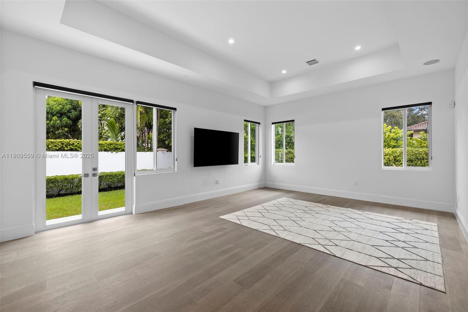 NIKIS PLACE SUBDIVISION - Residential Lease