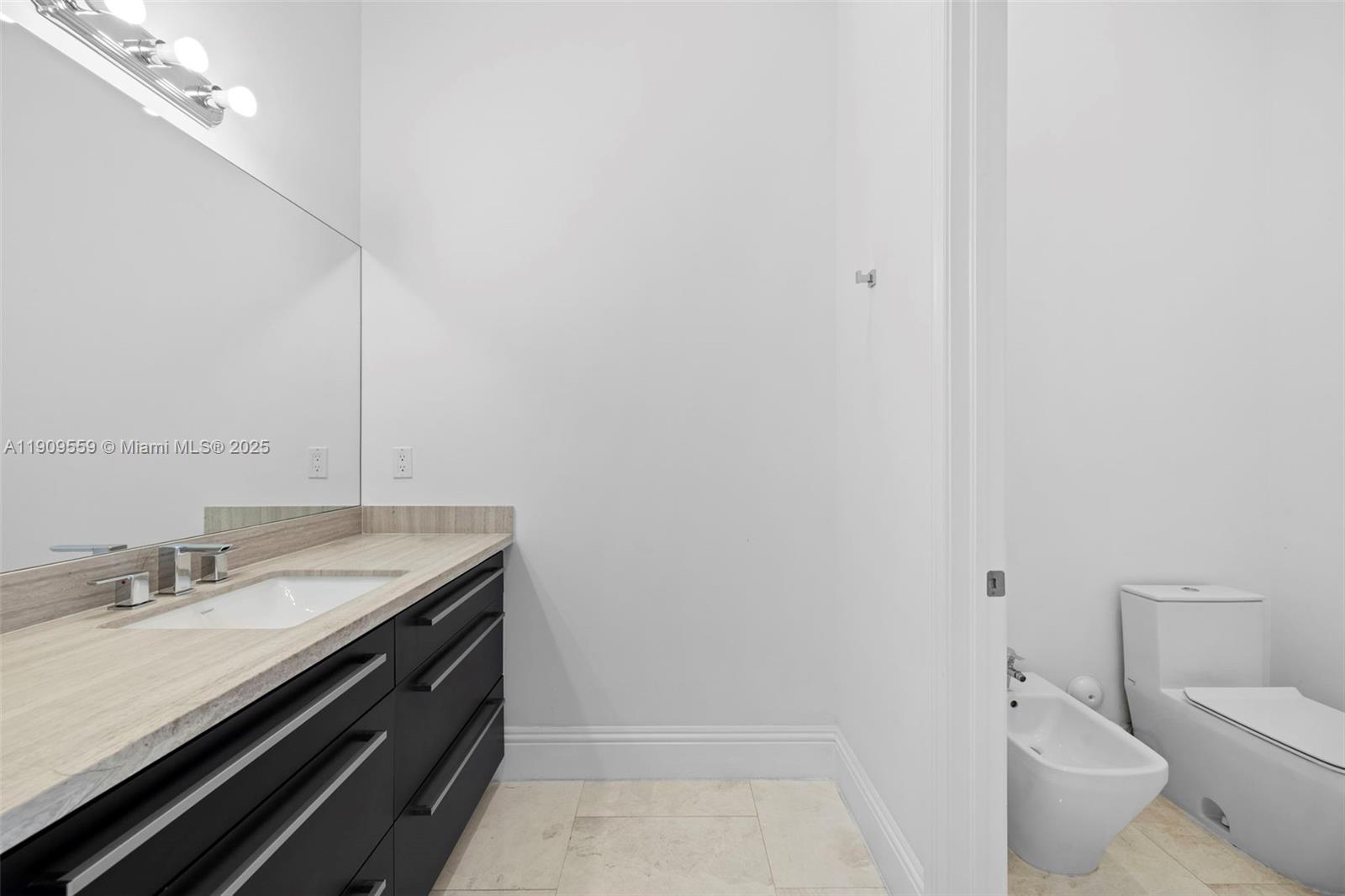 NIKIS PLACE SUBDIVISION - Residential Lease