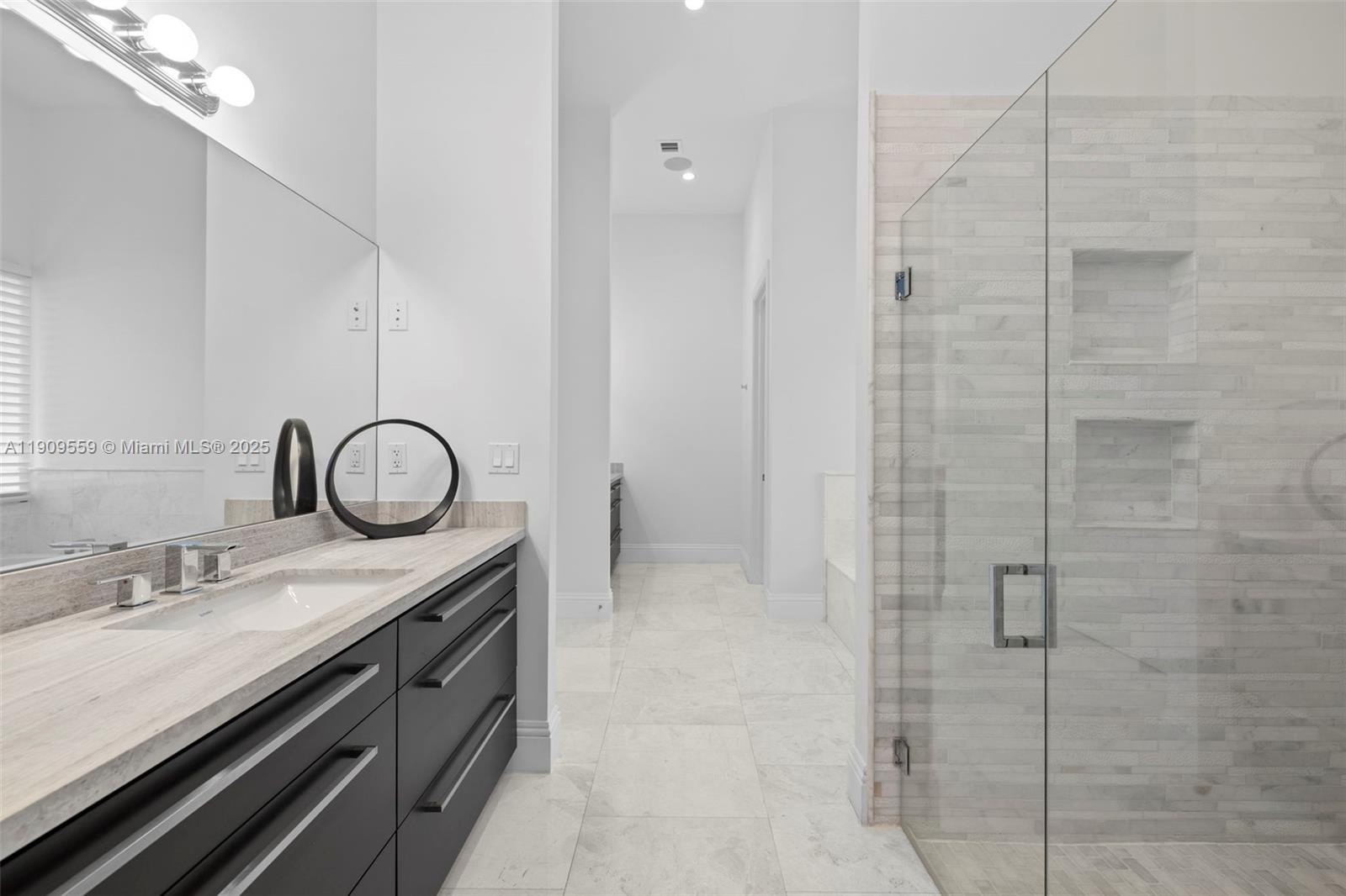 NIKIS PLACE SUBDIVISION - Residential Lease