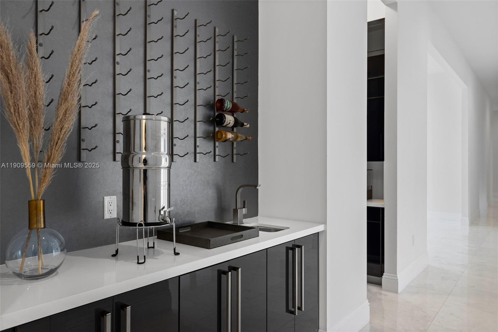 NIKIS PLACE SUBDIVISION - Residential Lease