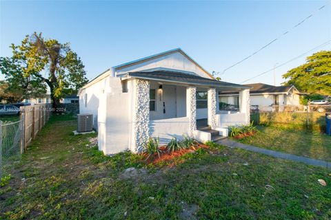 Single Family Residence in Miami FL 1723 70th St St.jpg