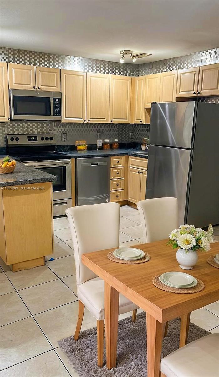 PROGRESSO - Residential Lease