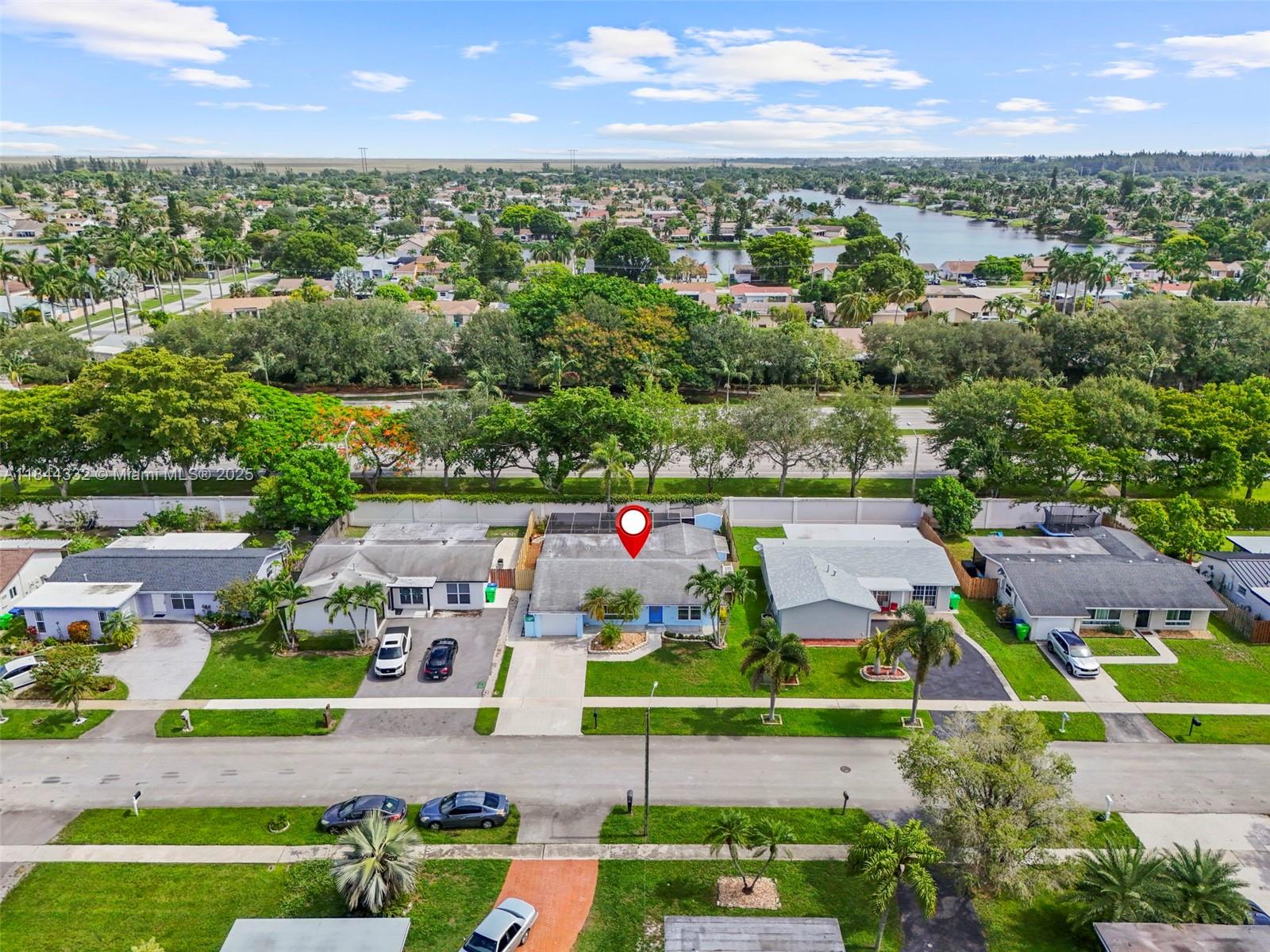 SUNRISE GOLF VILLAGE - Residential