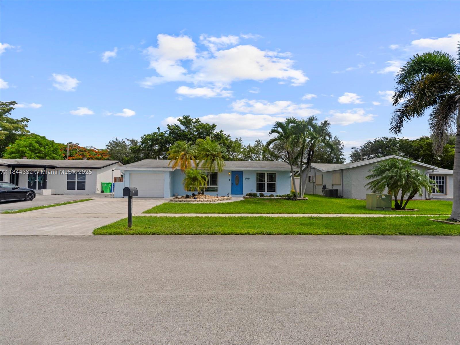 SUNRISE GOLF VILLAGE - Residential