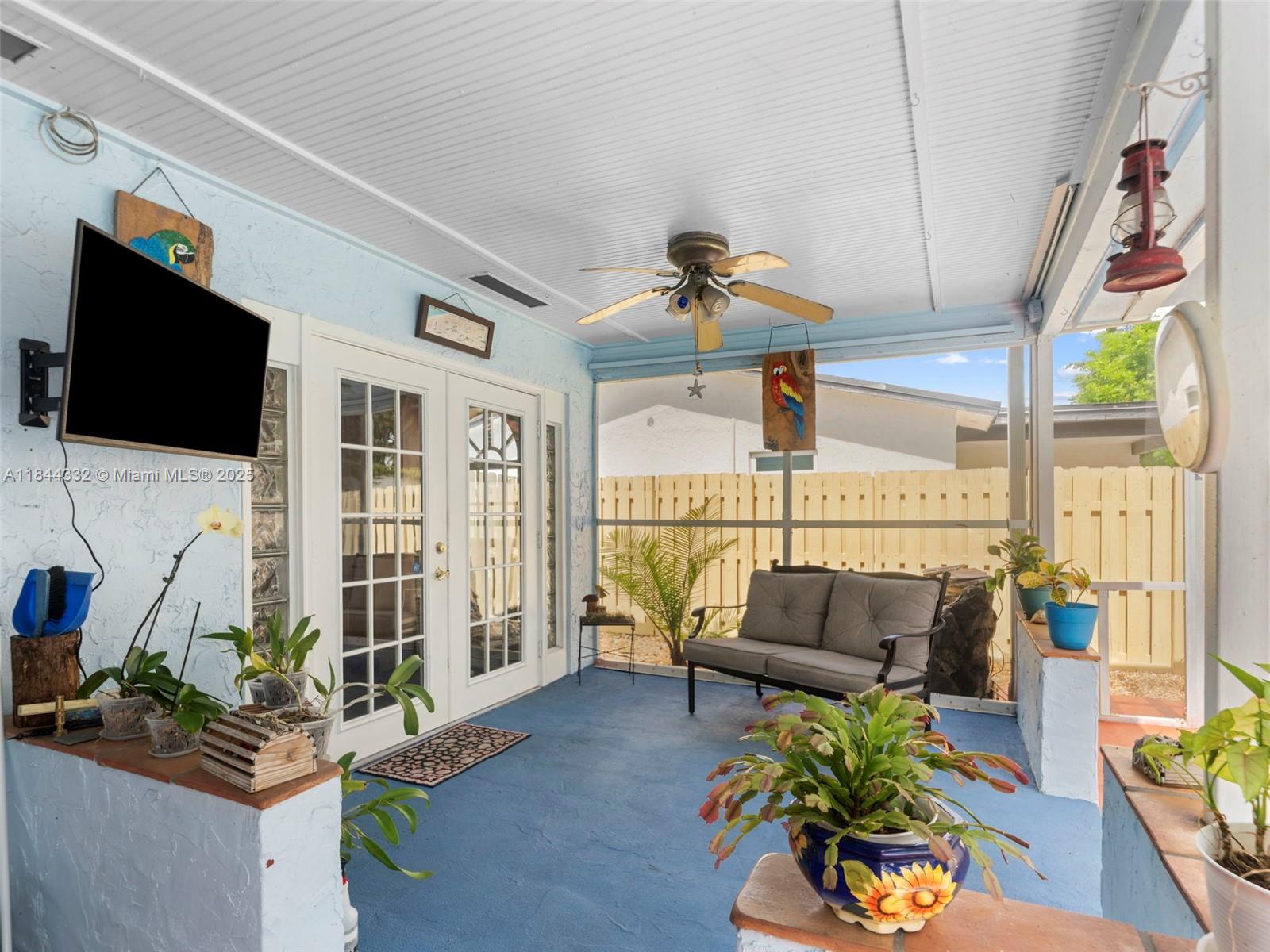 SUNRISE GOLF VILLAGE - Residential