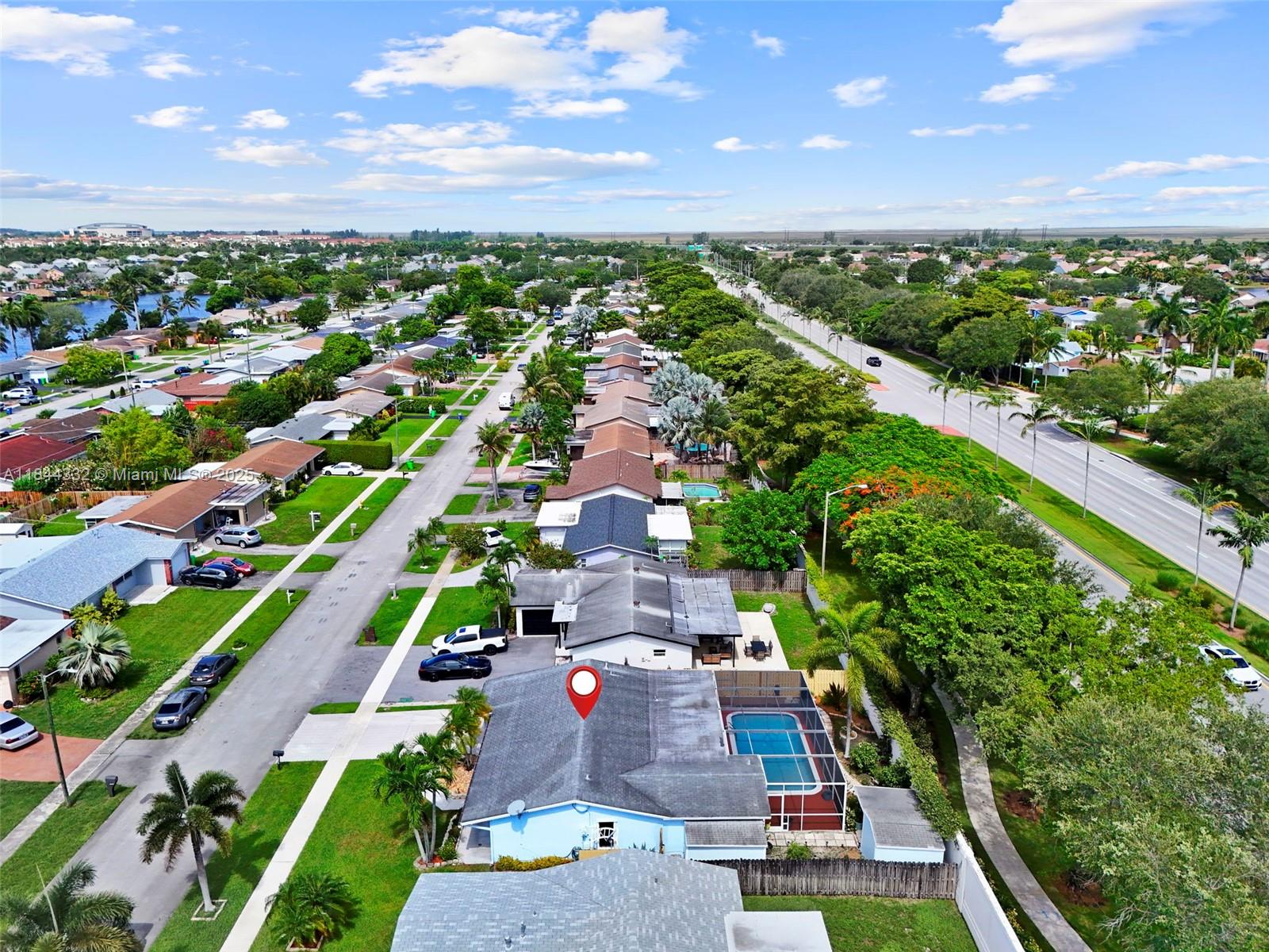 SUNRISE GOLF VILLAGE - Residential