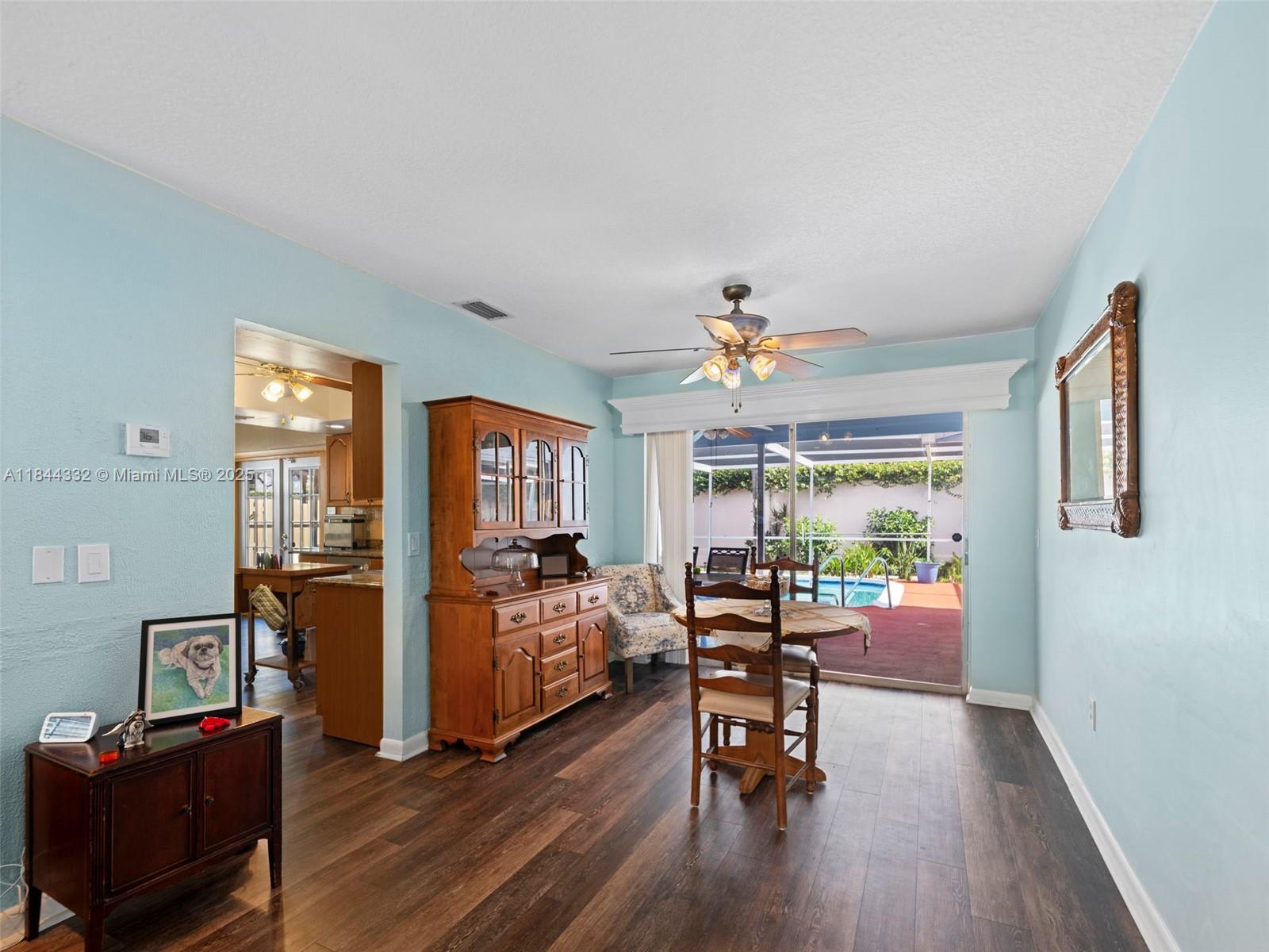 SUNRISE GOLF VILLAGE - Residential