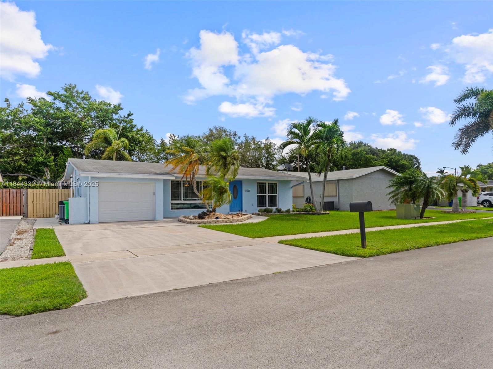 SUNRISE GOLF VILLAGE - Residential