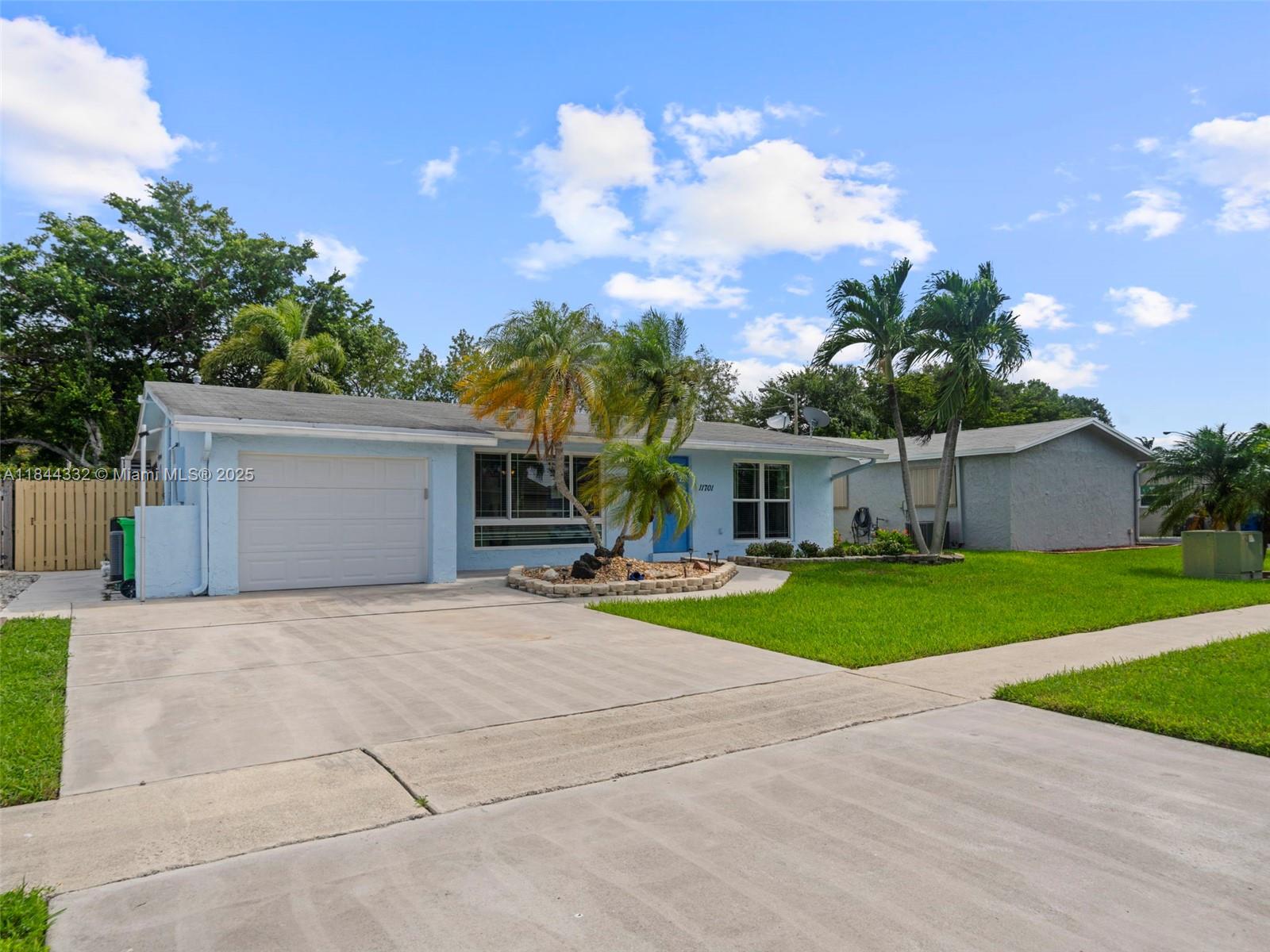 SUNRISE GOLF VILLAGE - Residential