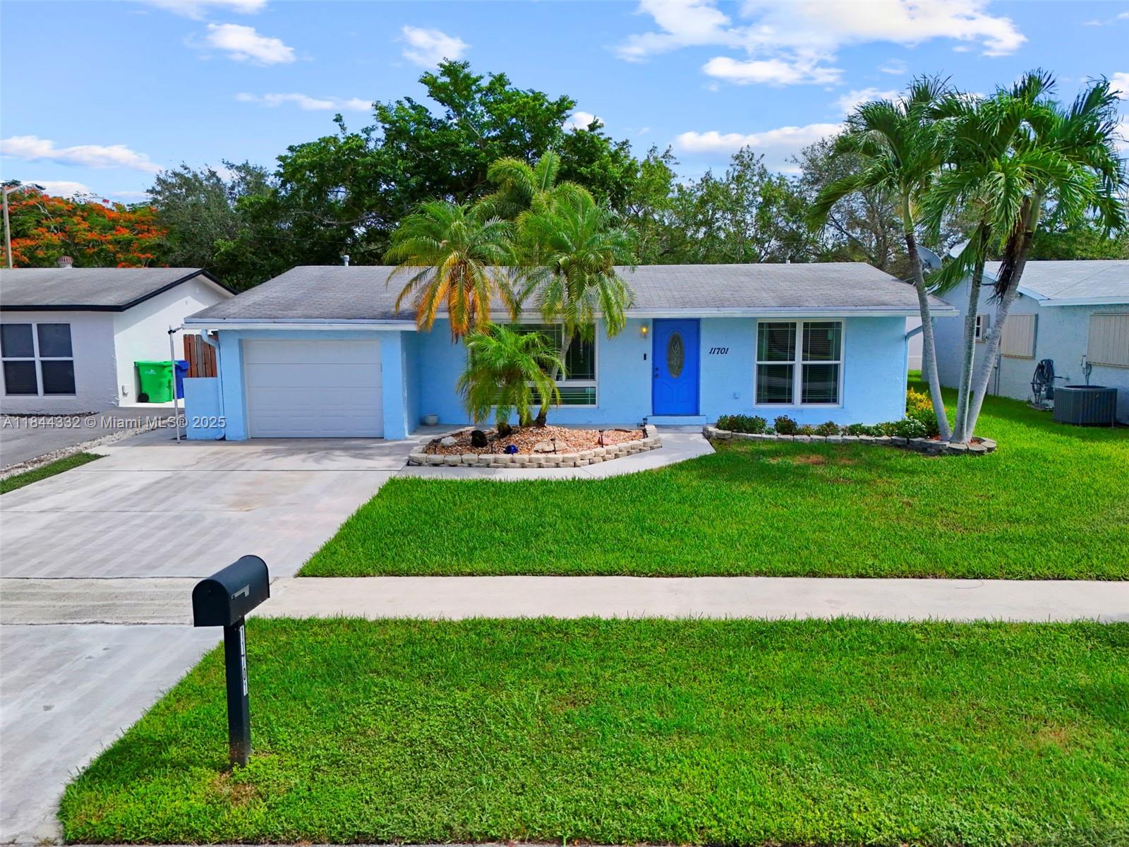 SUNRISE GOLF VILLAGE - Residential