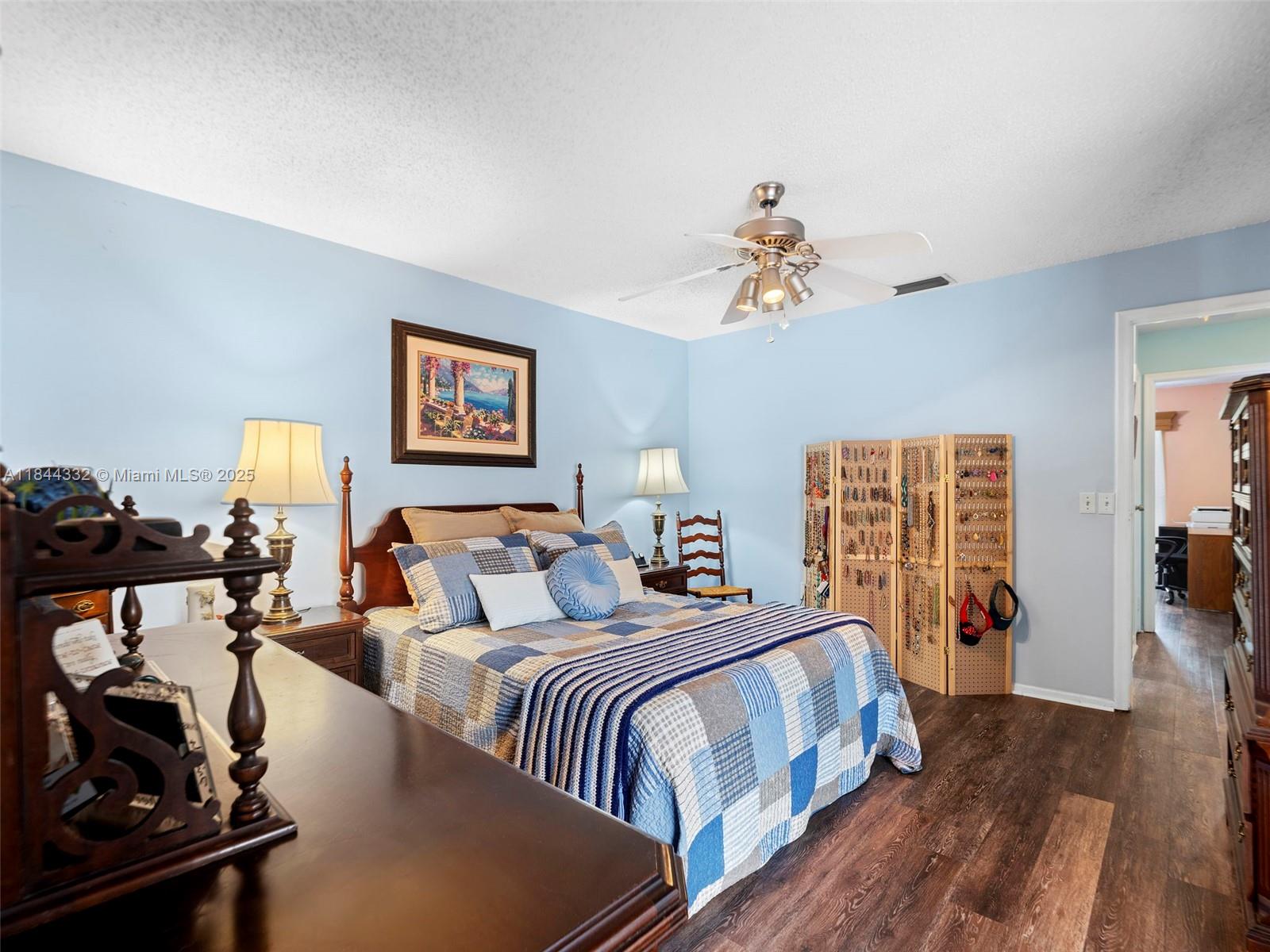 SUNRISE GOLF VILLAGE - Residential