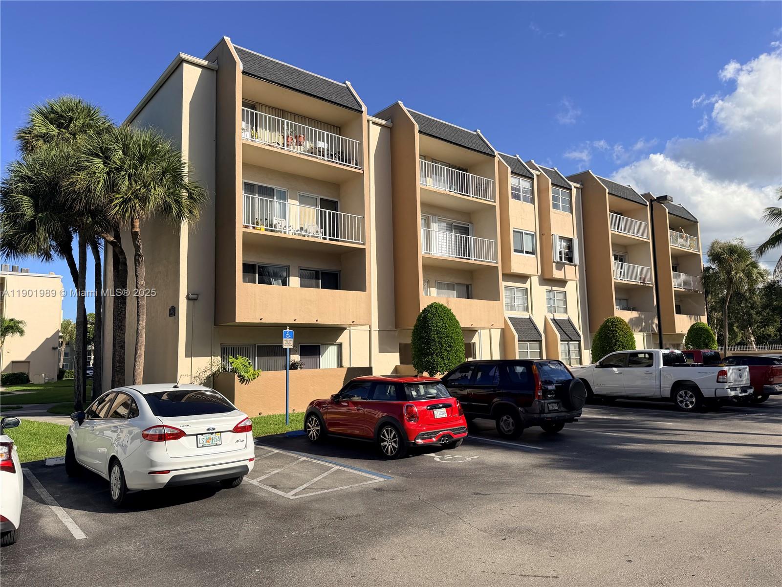 KINGS CREEK SO CONDO - Residential Lease