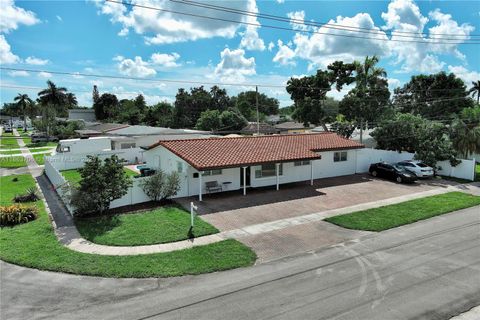 Photo of 7490 Buchanan St, Hollywood, FL 33024 (MLS # A11863706)