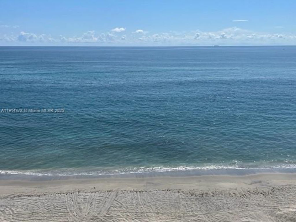 Photo of 19670 Beach Rd #PHB3, Tequesta, FL 33469 (MLS # A11914378)