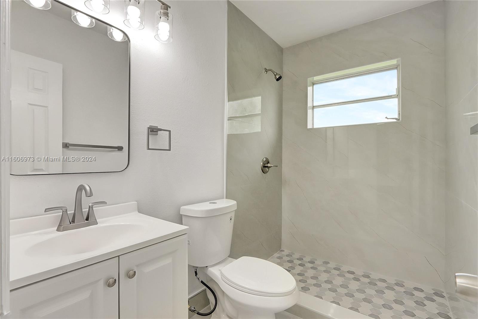 WEST SILVER CREST - Residential Income