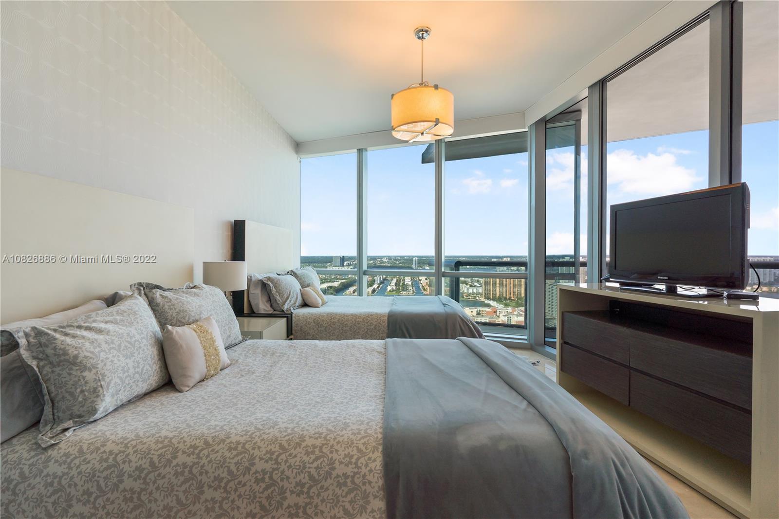 JADE OCEAN CONDO - Residential