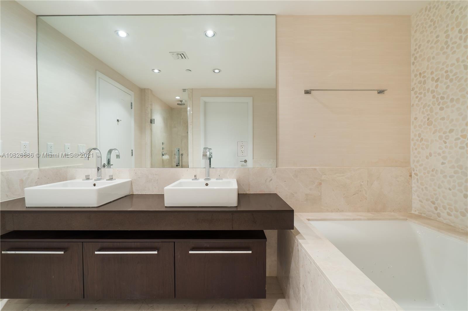 JADE OCEAN CONDO - Residential