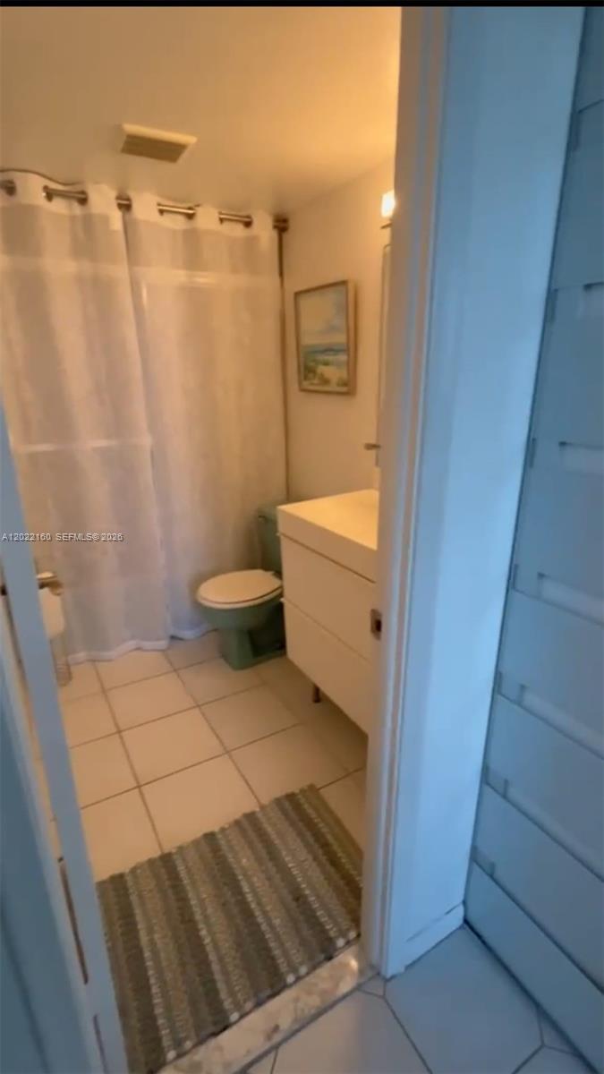 VICTORIA TOWERS CONDO - Residential