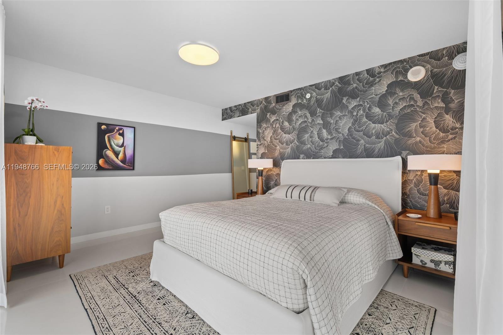 BAY HARBOUR ISLAND - Residential