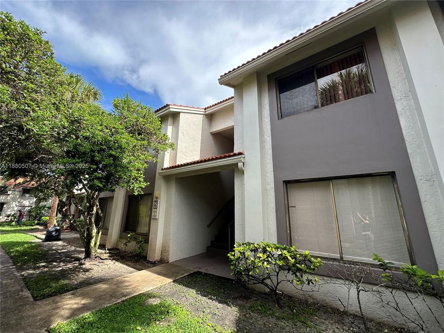 beautiful and fast approval call now to schedule an appointment to view this beautiful property.