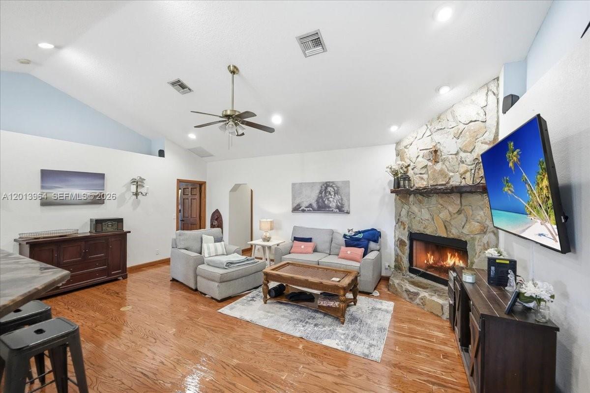 The Acreage - Residential