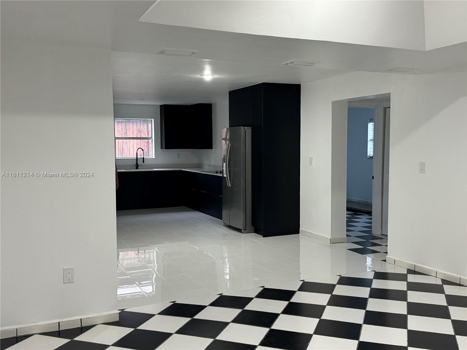 ESSEX VILLAGE - Residential Lease