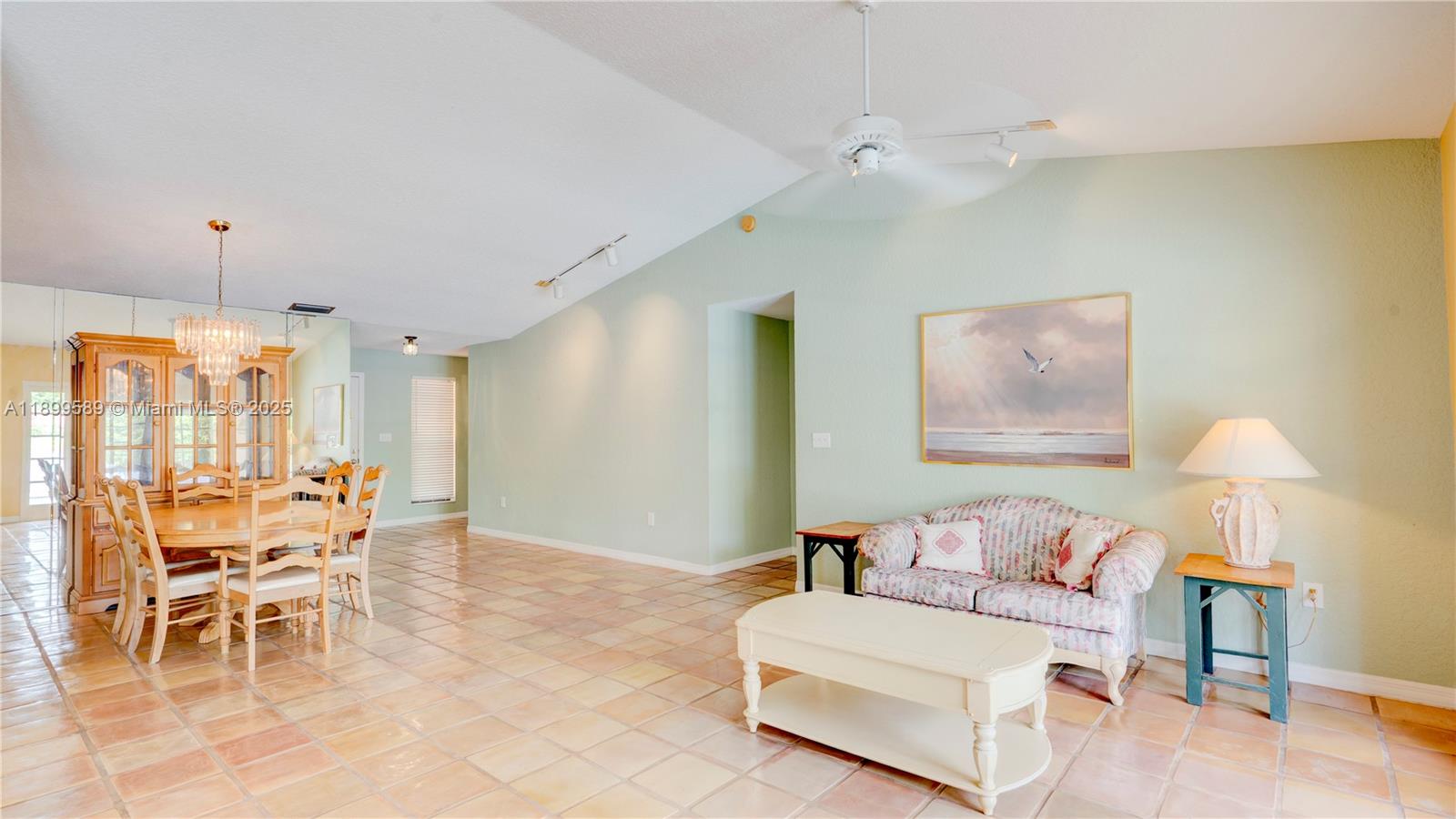 HAWKES BLUFF - Residential