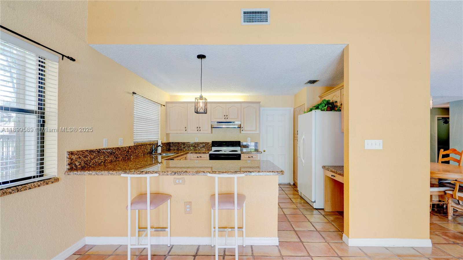 HAWKES BLUFF - Residential