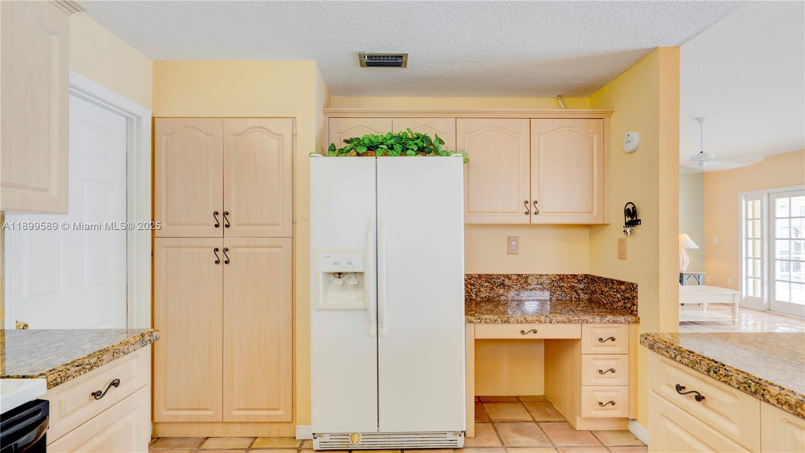 HAWKES BLUFF - Residential