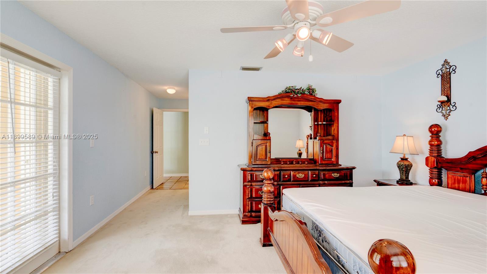 HAWKES BLUFF - Residential