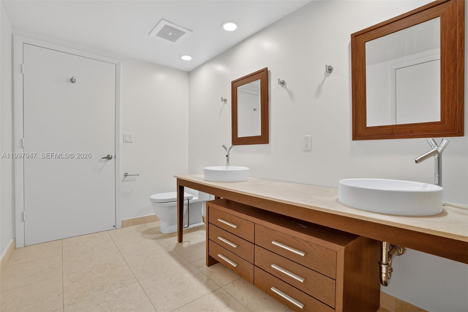 ICON BRICKELL NO TWO - Residential