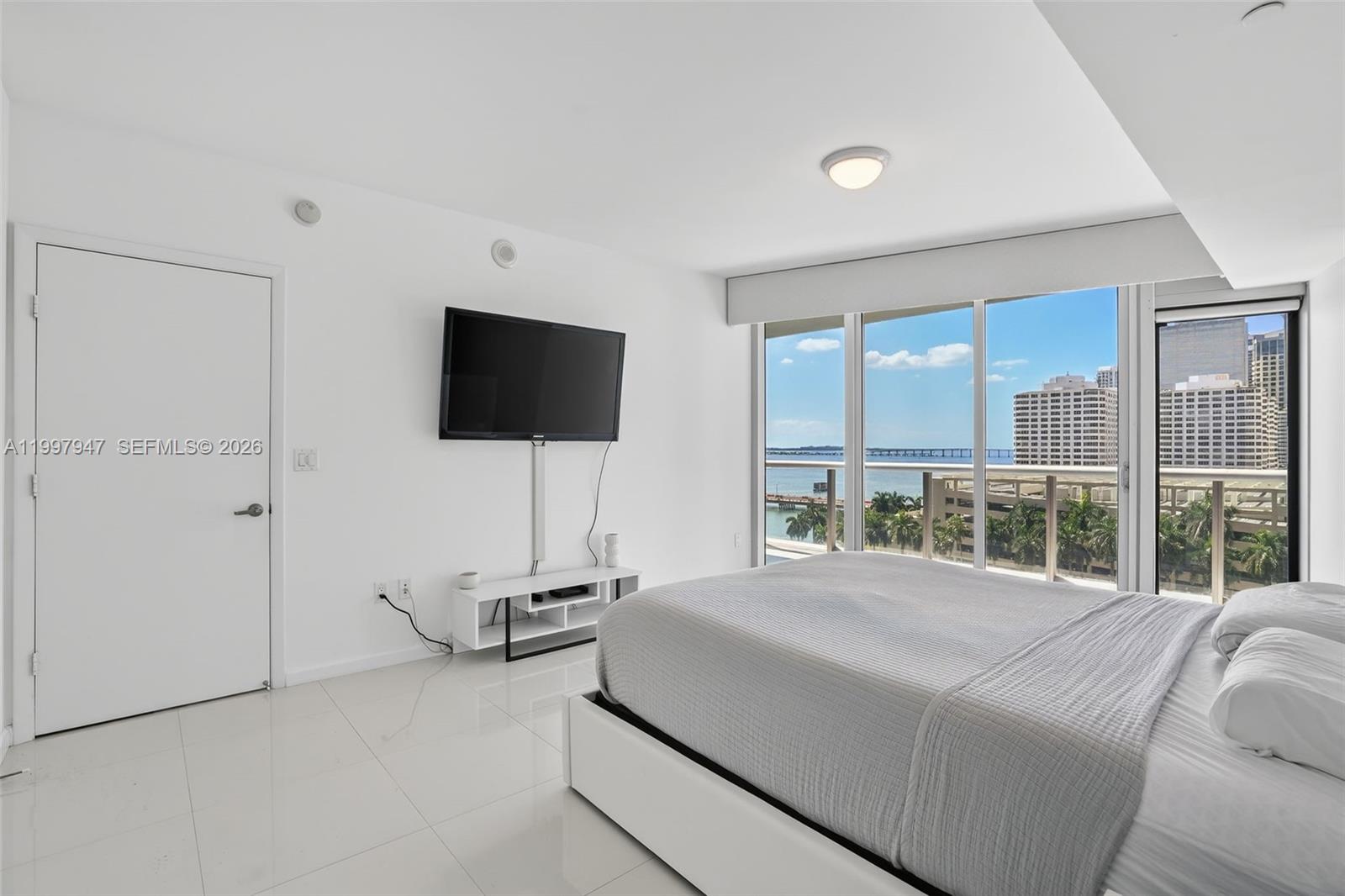 ICON BRICKELL NO TWO - Residential