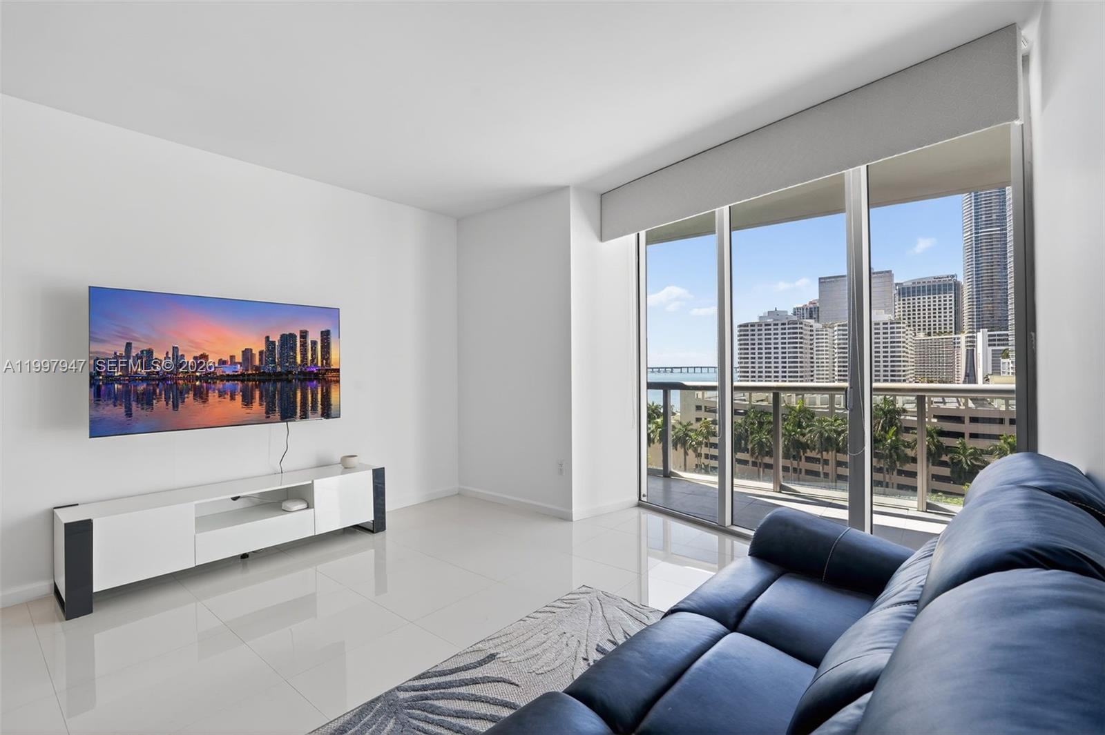 495 Brickell Ave 1007