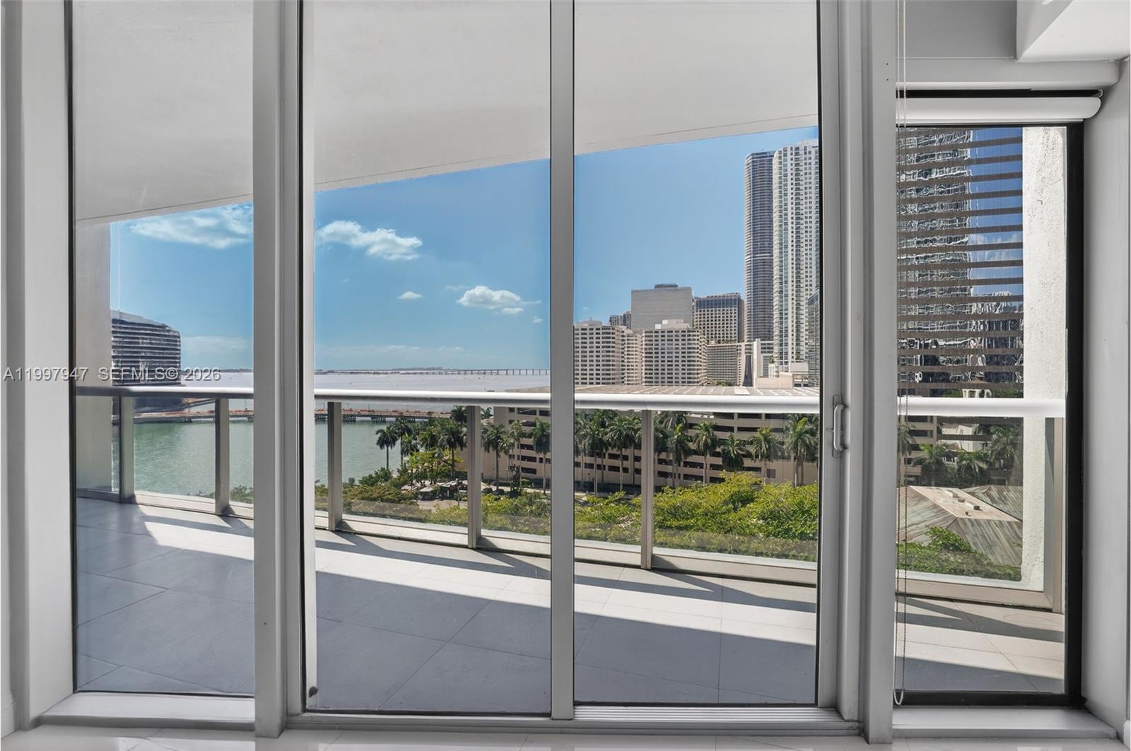 ICON BRICKELL NO TWO - Residential