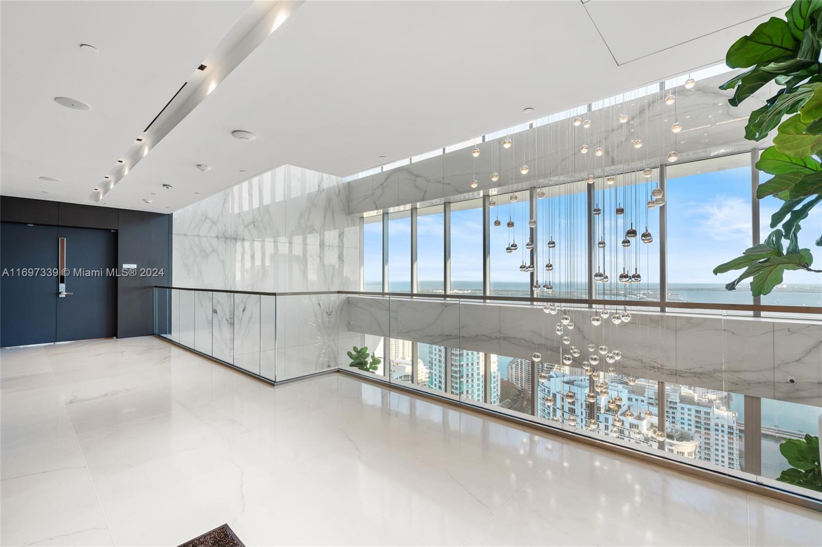 ASTON MARTIN RESIDENCES - Residential