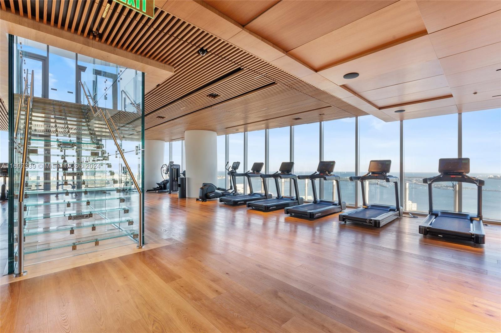 ASTON MARTIN RESIDENCES - Residential