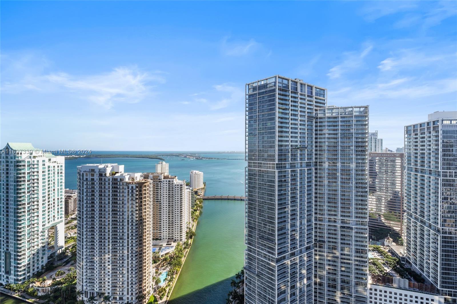 ASTON MARTIN RESIDENCES - Residential