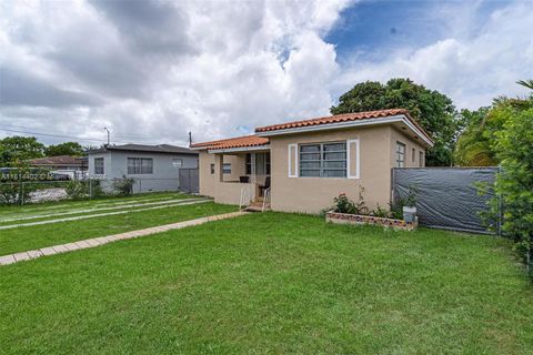 Single Family Residence in Hialeah FL 171 30th St St 1.jpg