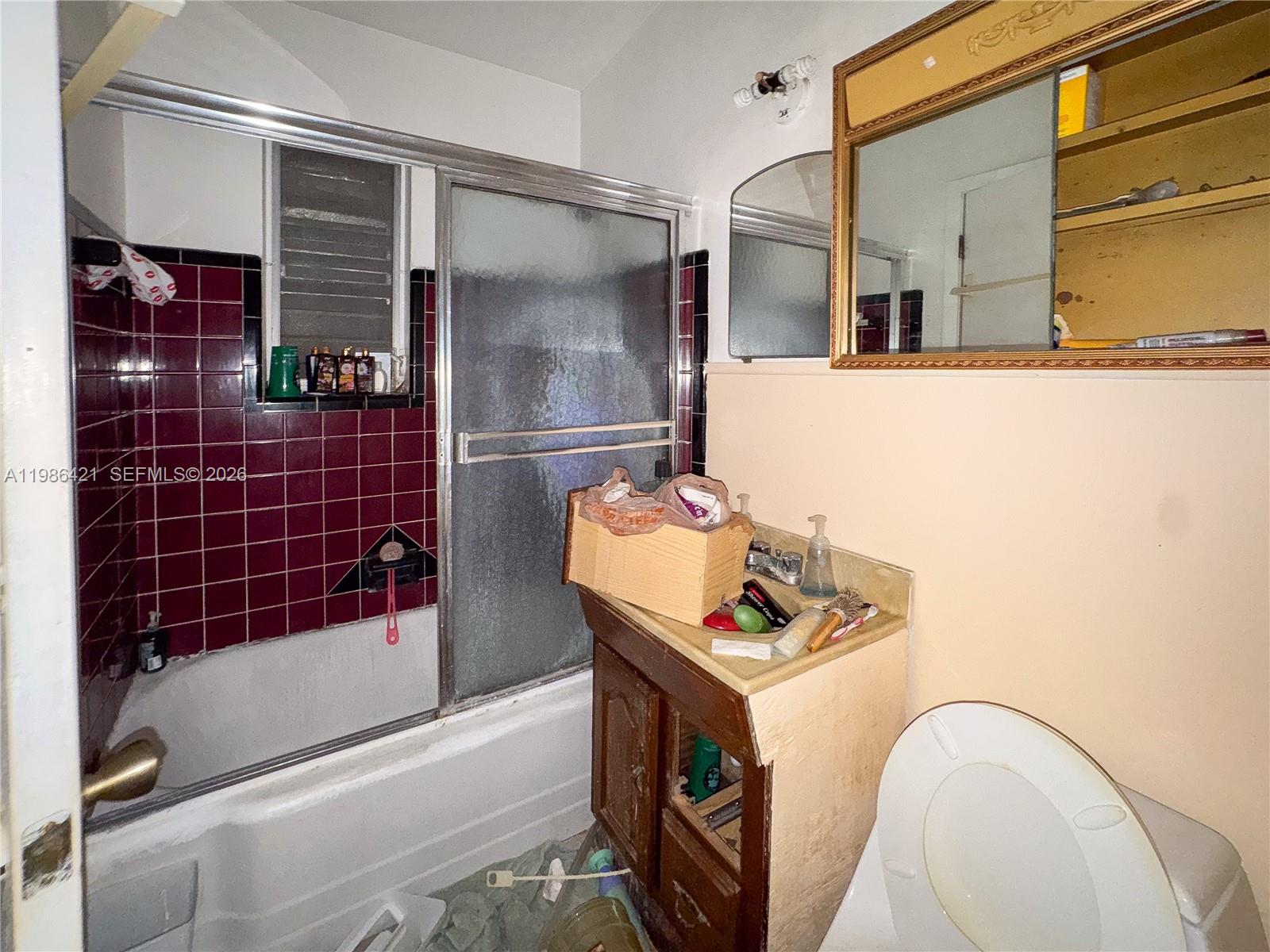 WESTWOOD LAKE - Residential