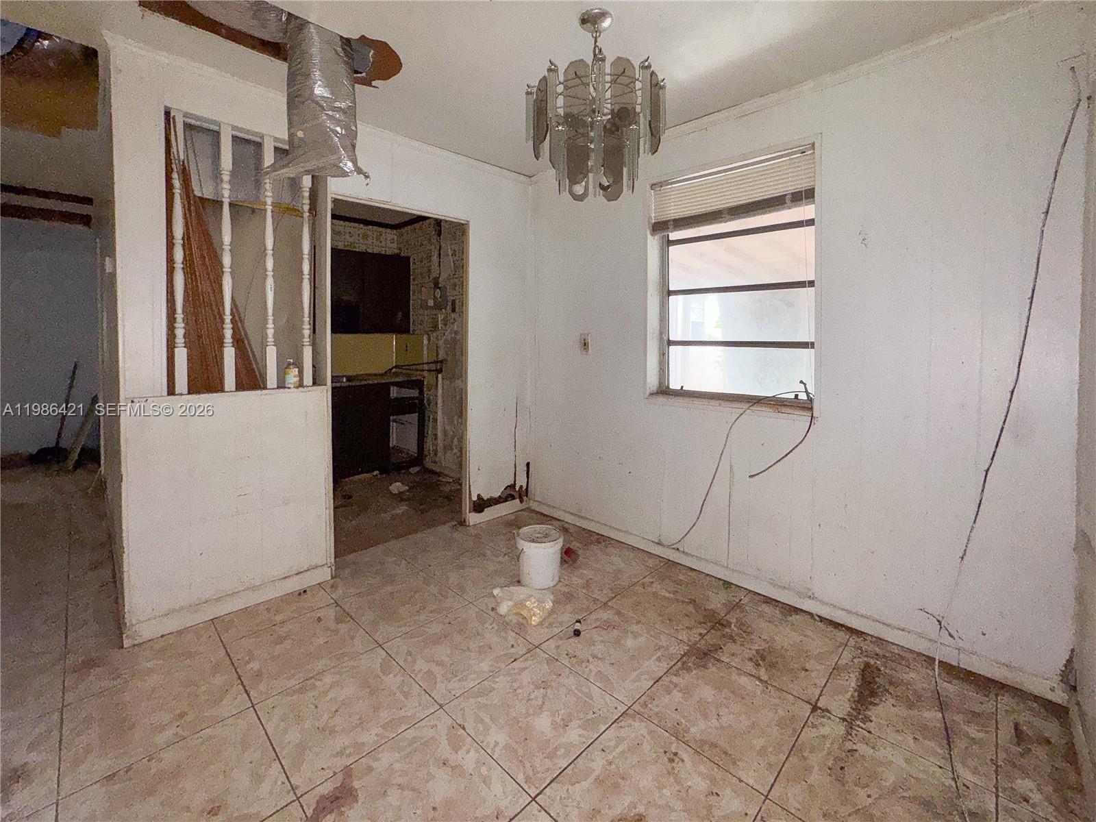 WESTWOOD LAKE - Residential