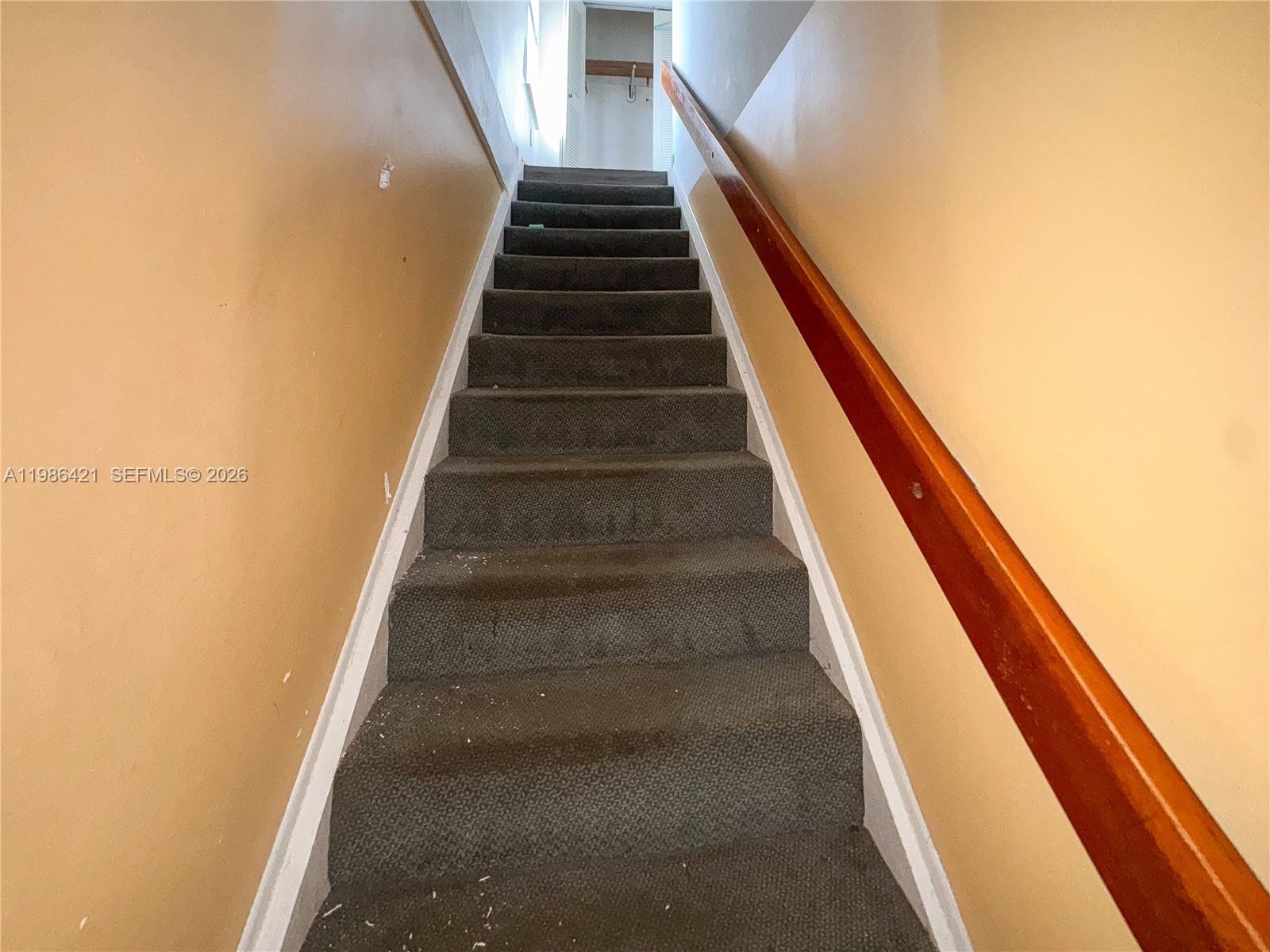 WESTWOOD LAKE - Residential