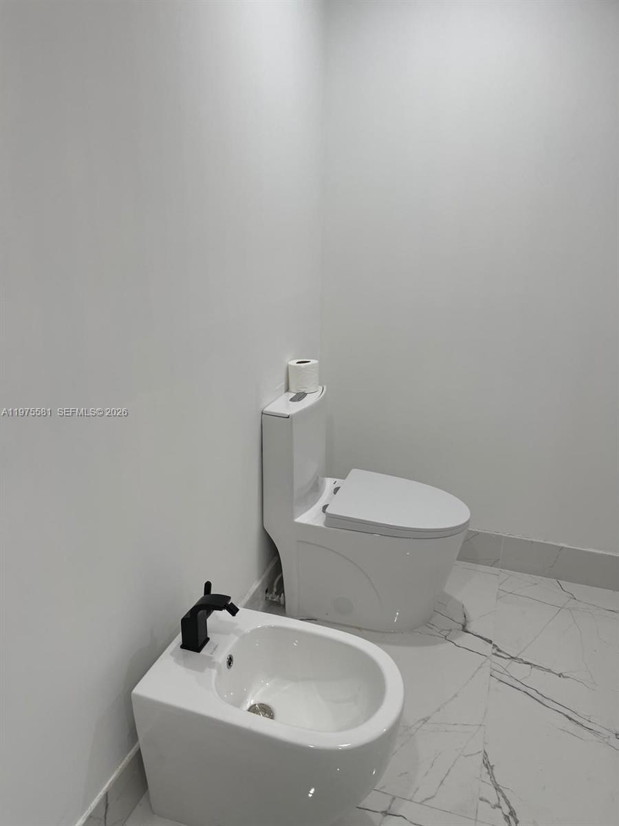 CAPTIVA CONDO B - Residential