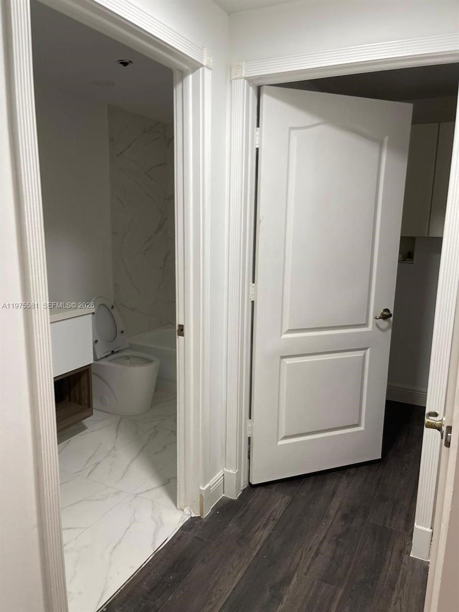 CAPTIVA CONDO B - Residential