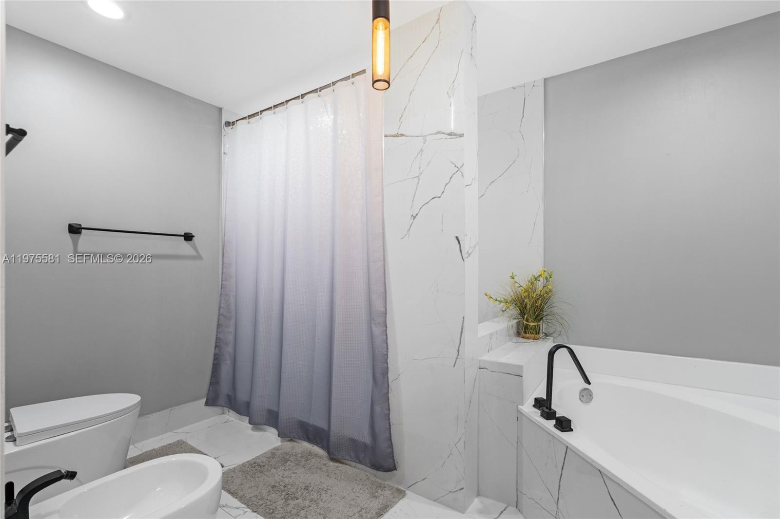 CAPTIVA CONDO B - Residential