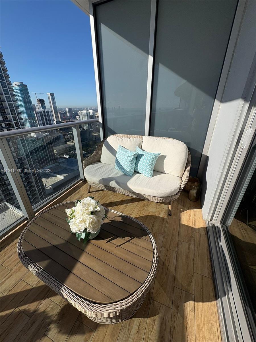 ARIA ON THE BAY CONDO - Residential Lease