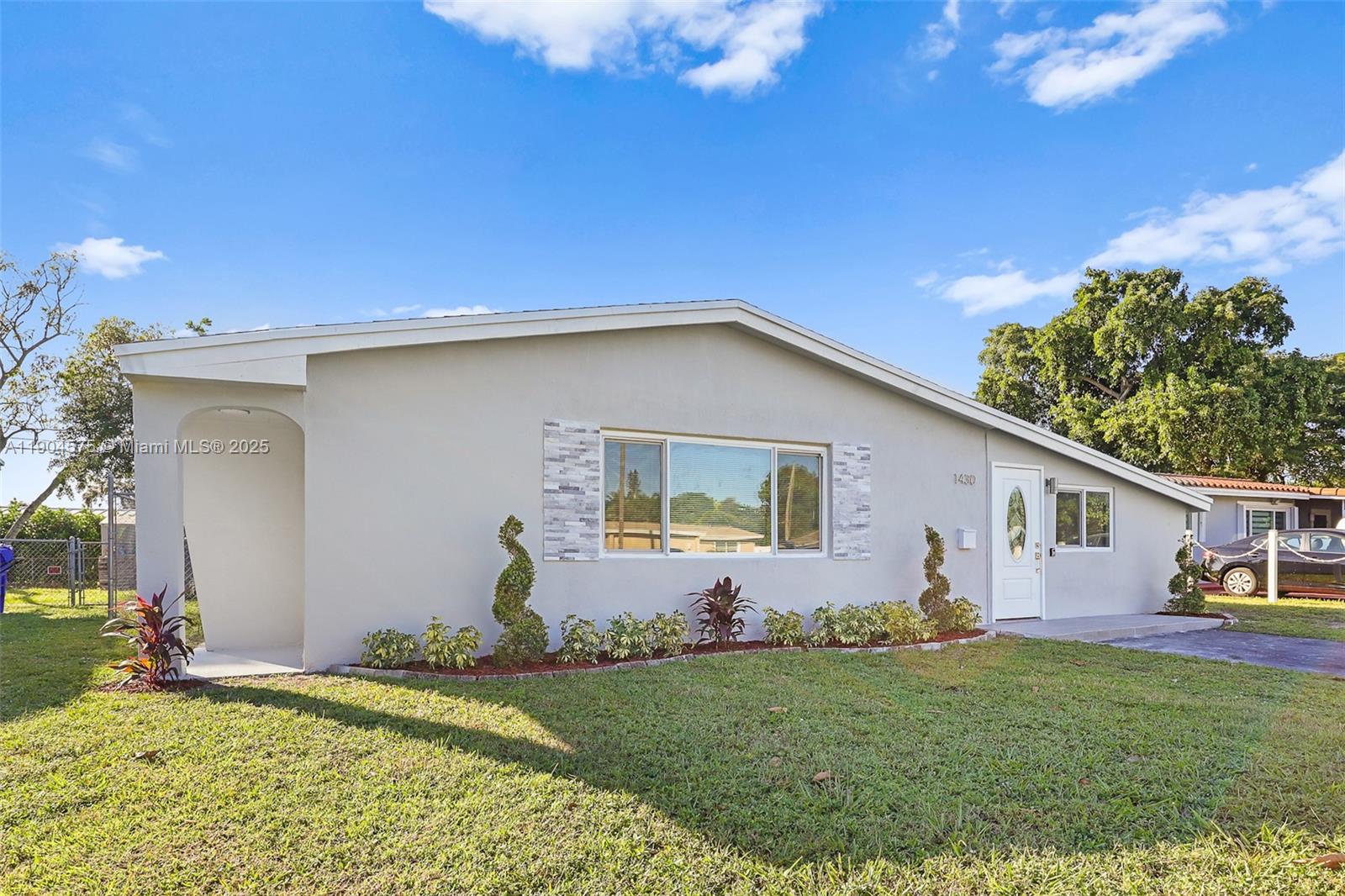 FLEETWOOD MANOR - Residential