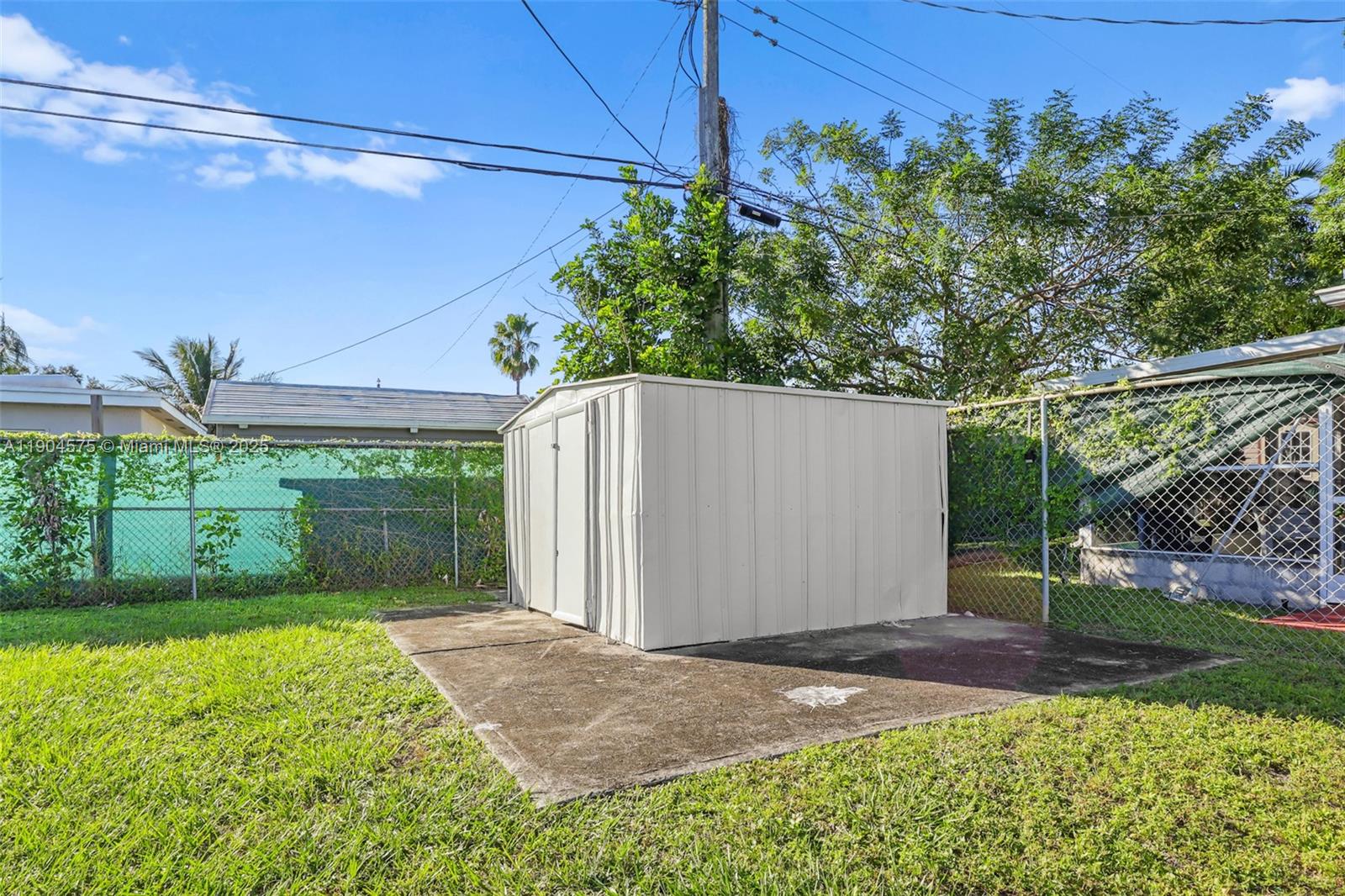 FLEETWOOD MANOR - Residential