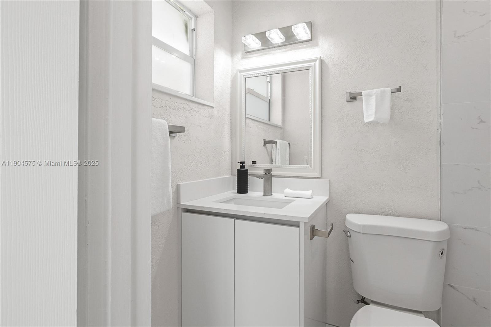 FLEETWOOD MANOR - Residential